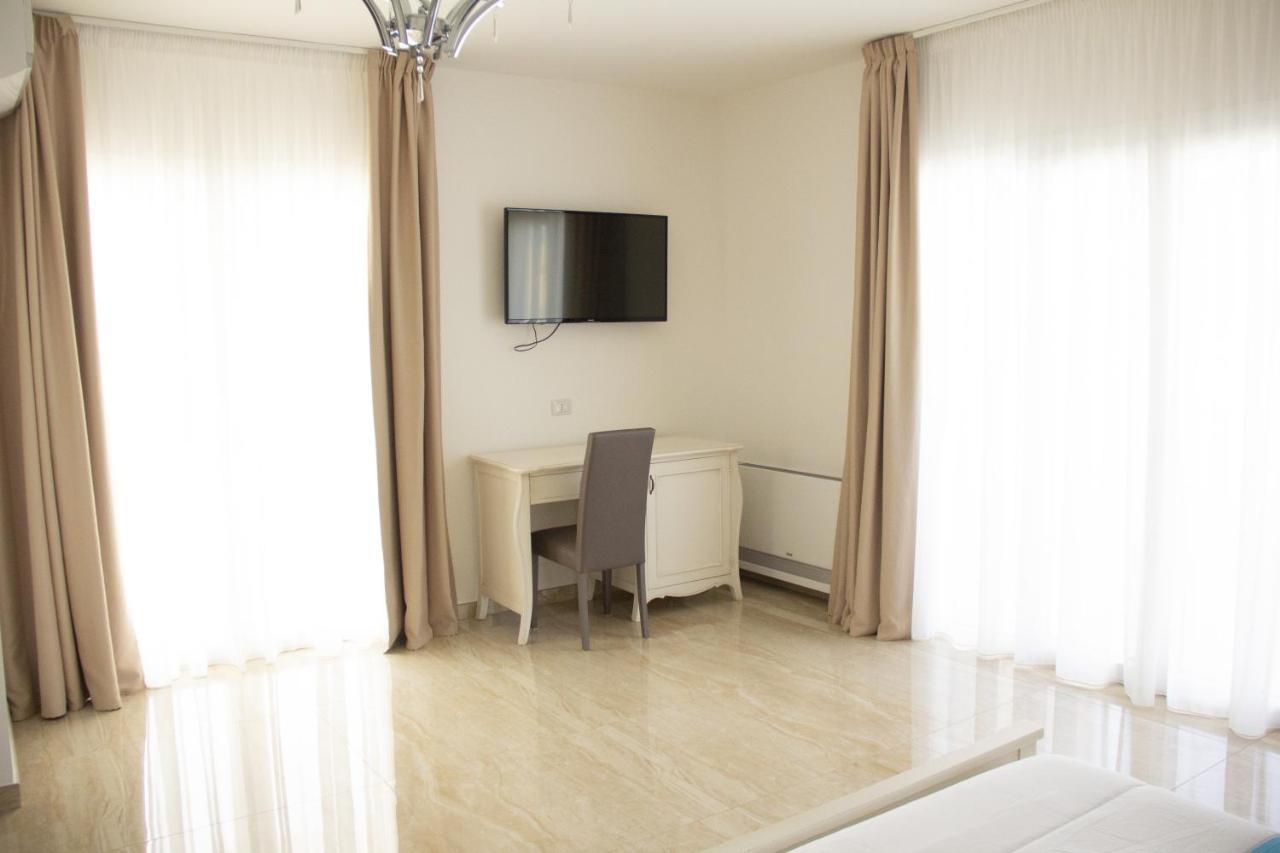 B&B Imperial Exclusive Rooms & Breakfast Porto Cesareo Exterior photo