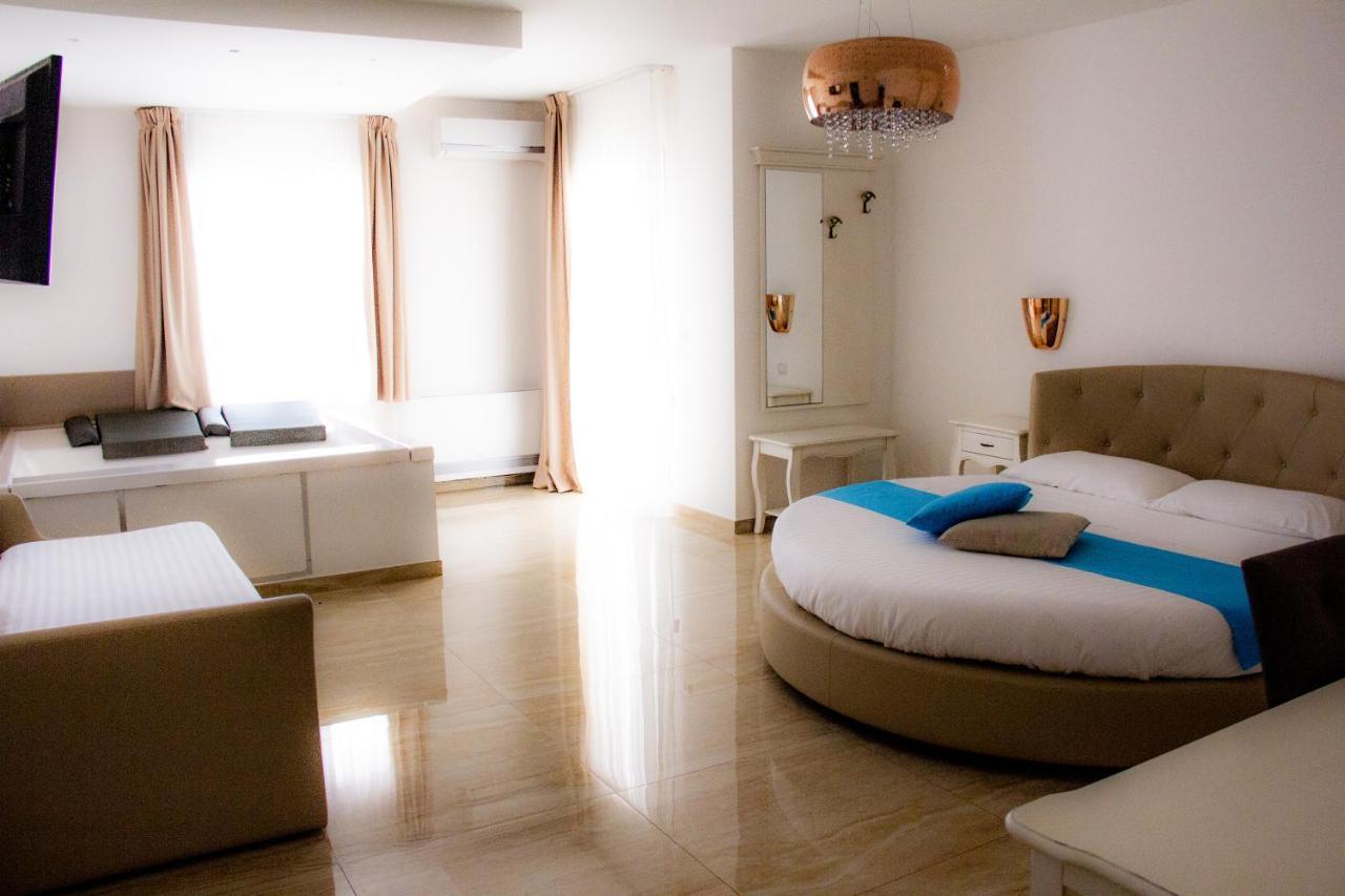 B&B Imperial Exclusive Rooms & Breakfast Porto Cesareo Exterior photo